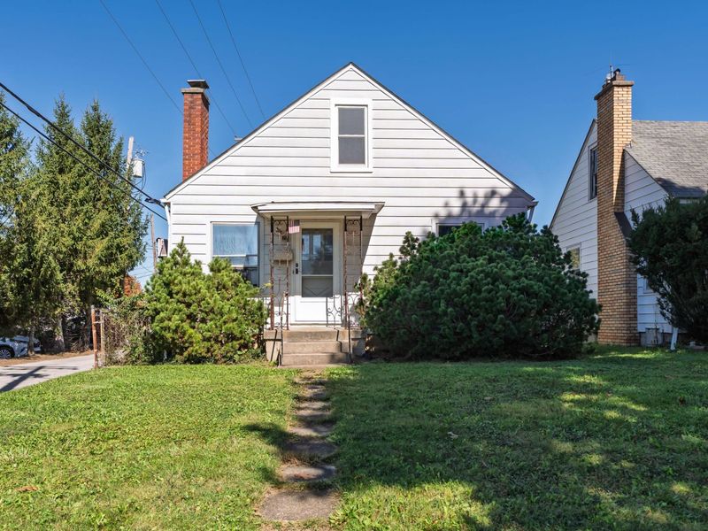 22 E Royal Forest Boulevard , Columbus, OH 43214 Photo 3