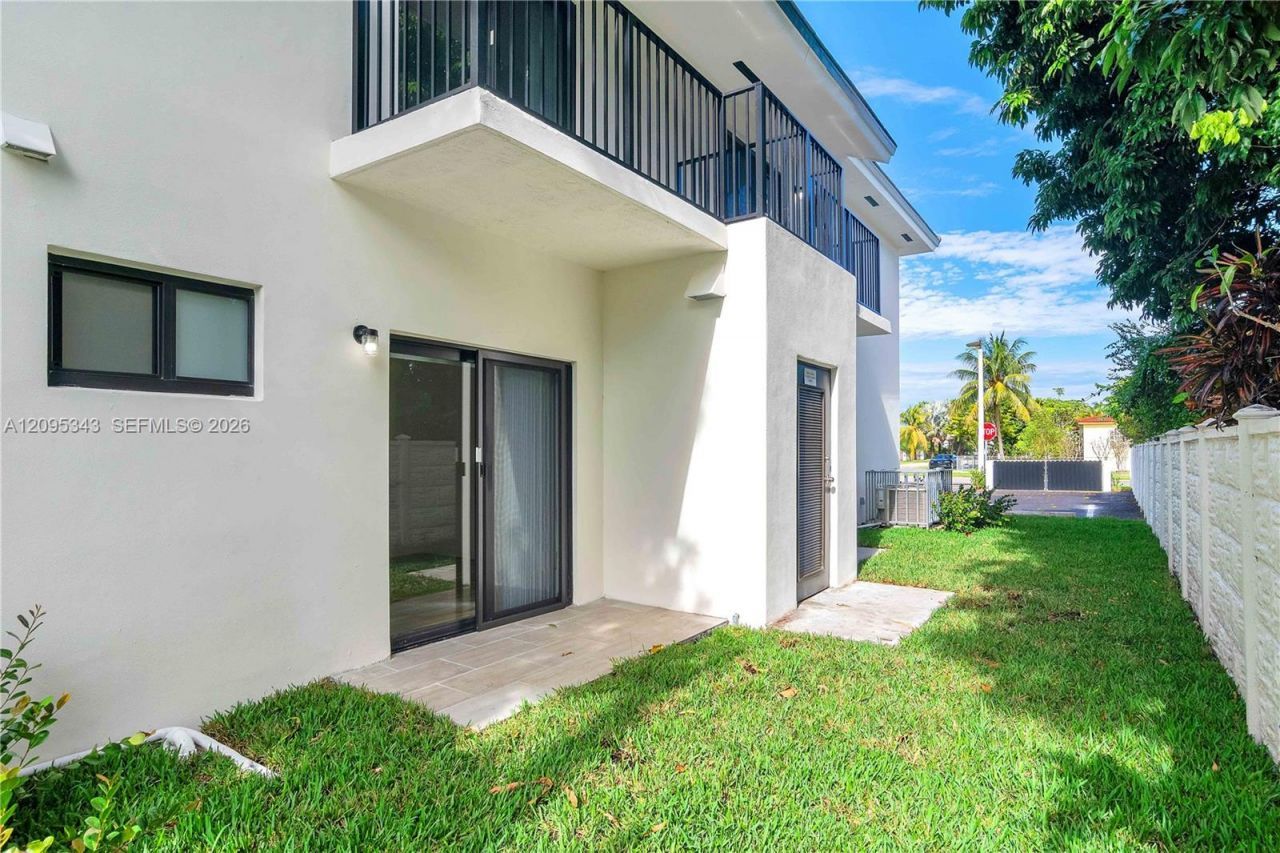 170 E 34th St , Unit 101, Hialeah, FL 33013 Photo