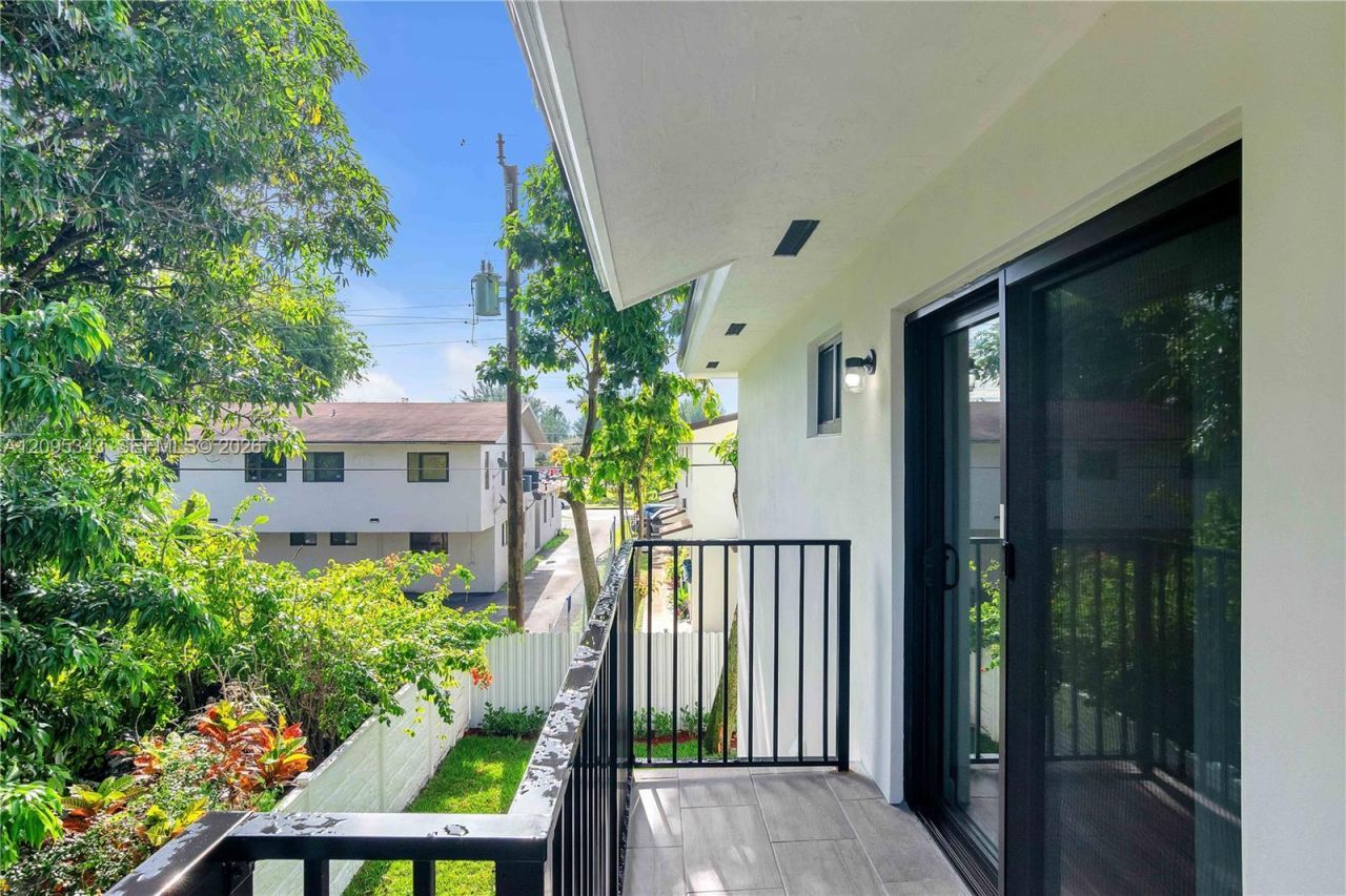 170 E 34th St , Unit 101, Hialeah, FL 33013 Photo