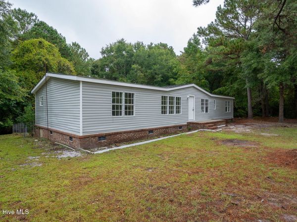 111 E Dunn Street, Sneads Ferry, NC 28460