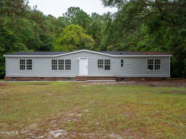 111 E Dunn Street, Sneads Ferry, NC 28460