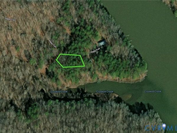 300 Happy Trail , Blackstone, VA 23824