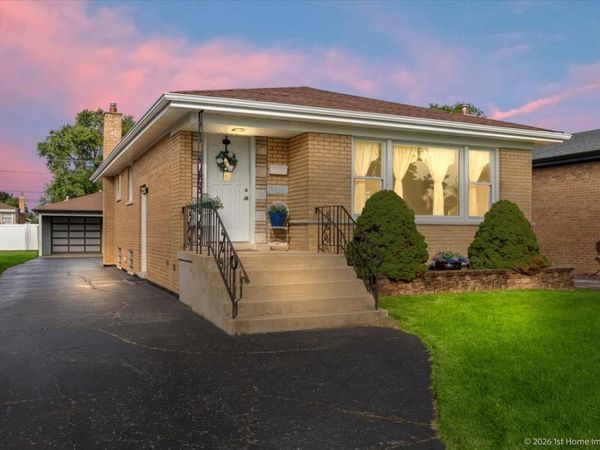 9120 S Clifton Park Avenue, Evergreen Park, IL 60805