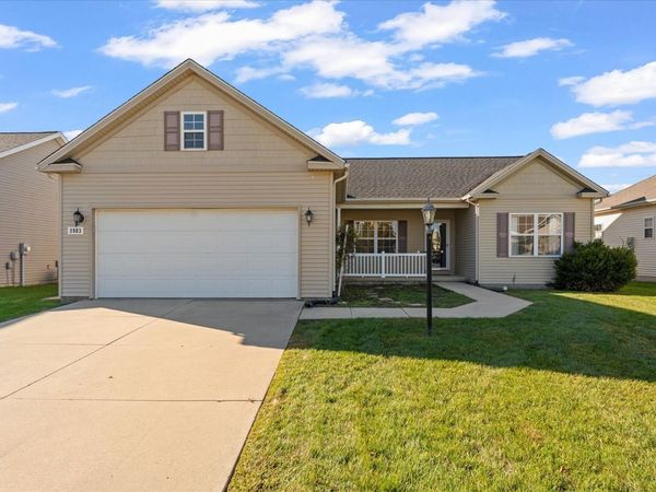 3903 Pebblebrook Lane , Champaign, IL 61822