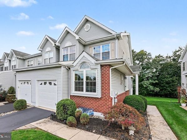 86 FORREST COURT , ROYERSFORD, PA 19468