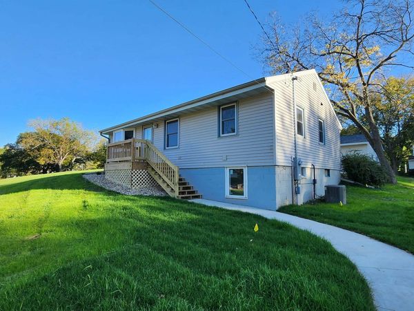 537 4th Street NE, Mason City, IA 50401