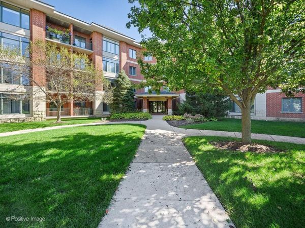 855 E 22nd Street , Unit 102, Lombard, IL 60148