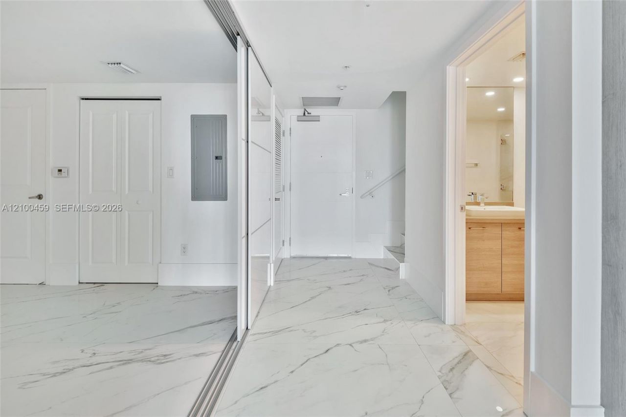400 Sunny Isles Blvd , Unit 917, Sunny Isles Beach, FL 33160 Photo