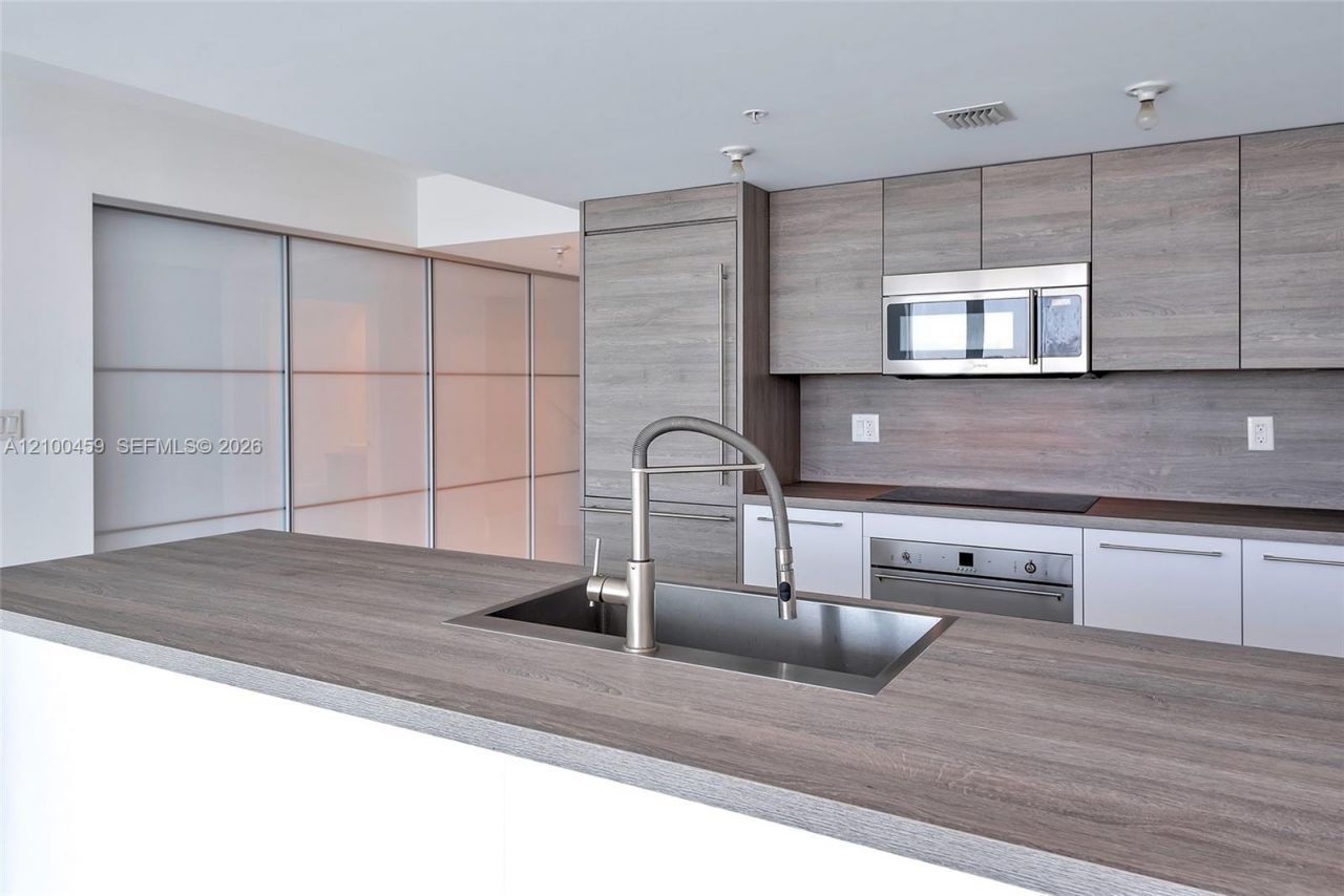 400 Sunny Isles Blvd , Unit 917, Sunny Isles Beach, FL 33160 Photo