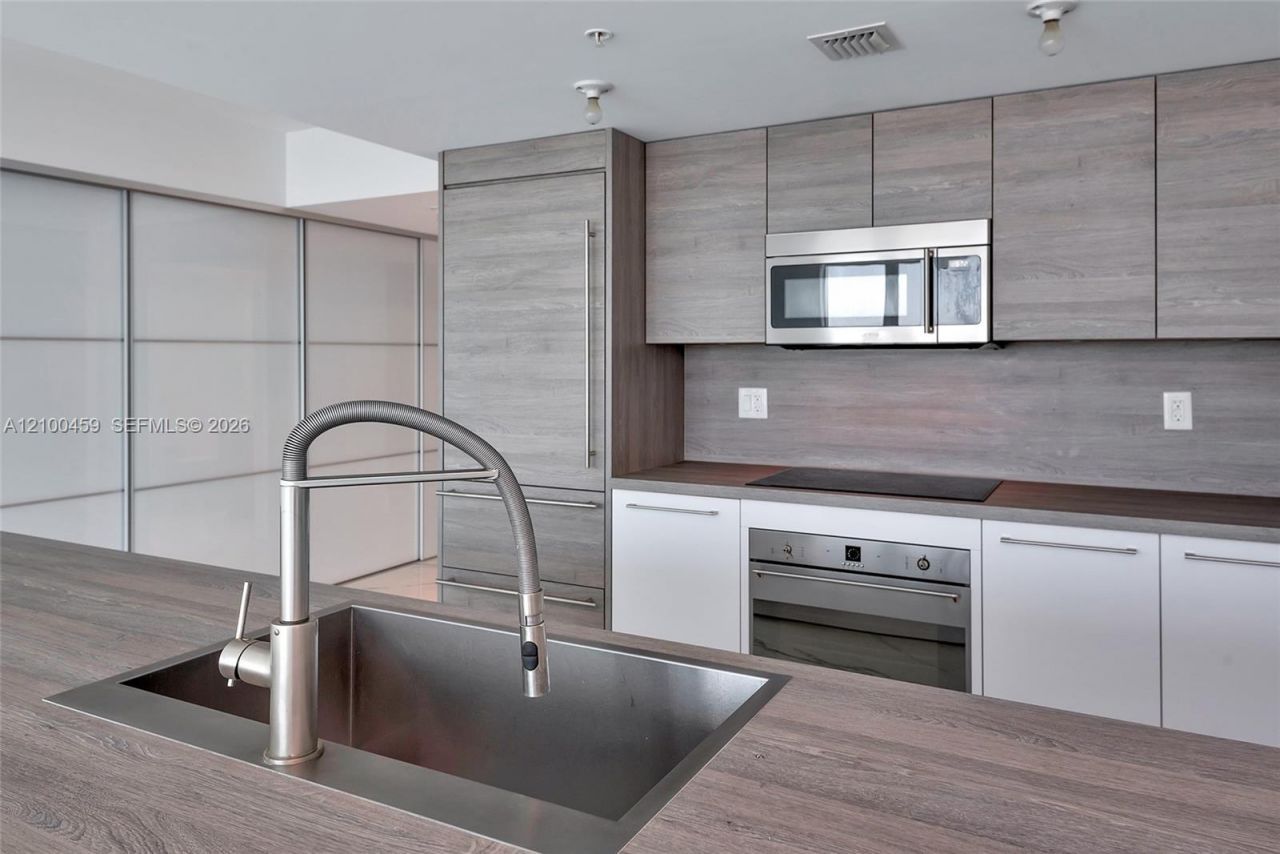 400 Sunny Isles Blvd , Unit 917, Sunny Isles Beach, FL 33160 Photo