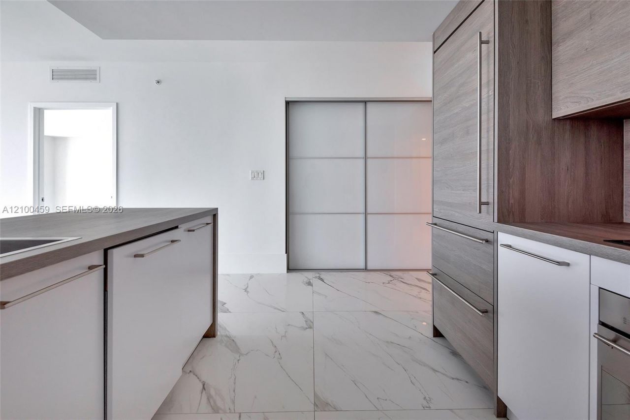 400 Sunny Isles Blvd , Unit 917, Sunny Isles Beach, FL 33160 Photo