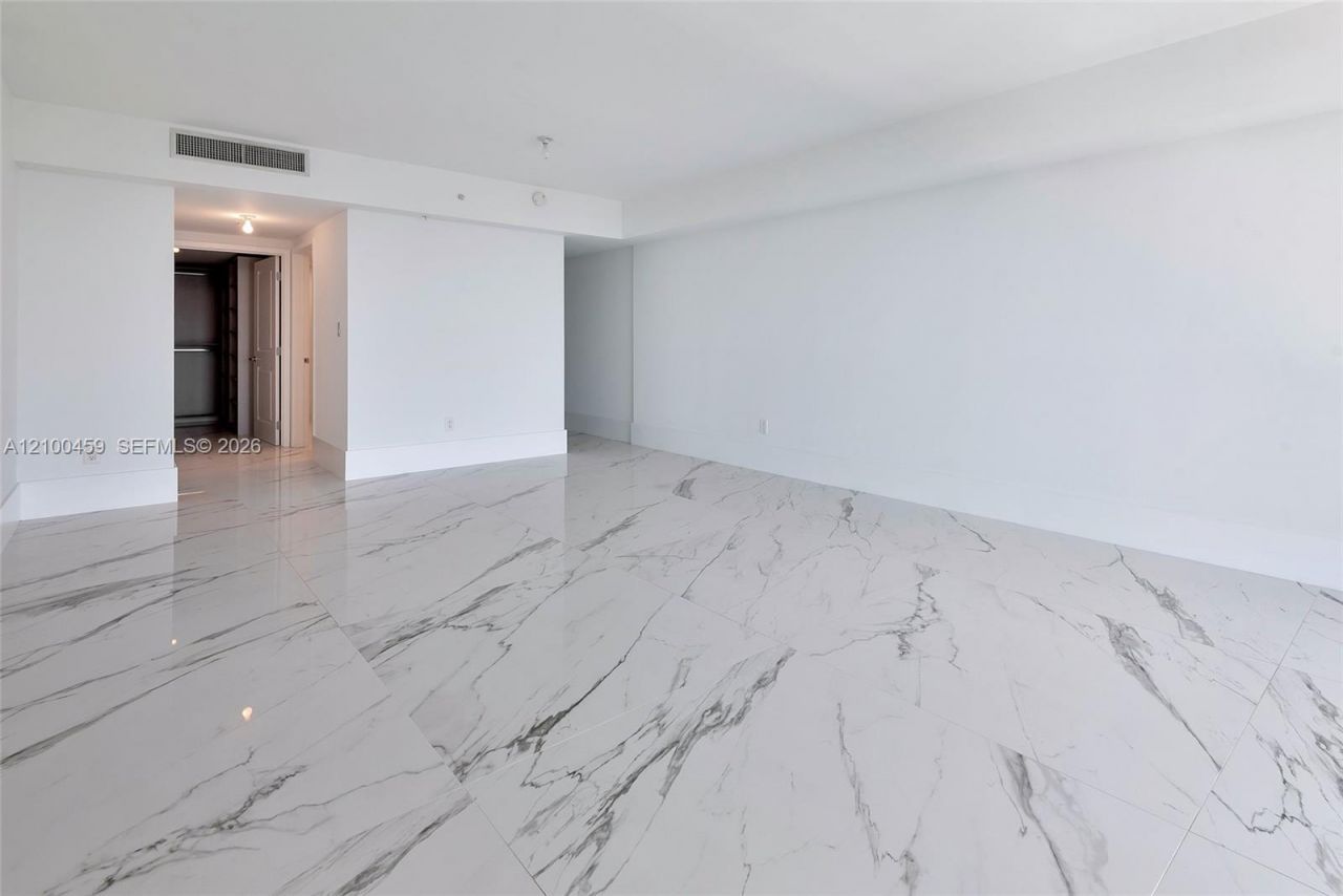 400 Sunny Isles Blvd , Unit 917, Sunny Isles Beach, FL 33160 Photo