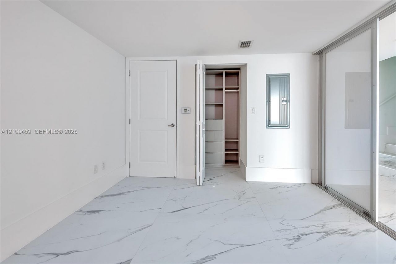 400 Sunny Isles Blvd , Unit 917, Sunny Isles Beach, FL 33160 Photo