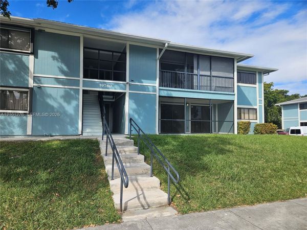 19760 SW 103rd Ct , Unit 102, Cutler Bay, FL 33157