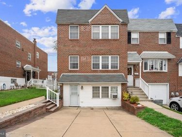 9878 GARVEY DRIVE, PHILADELPHIA, PA 19114