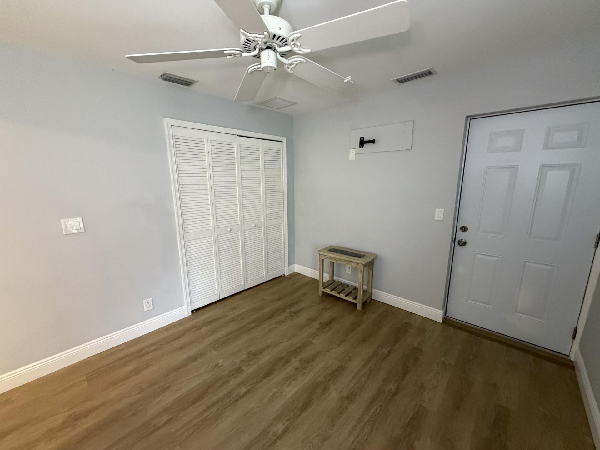 201 Parkwood Drive S, Unit B, Royal Palm Beach, FL 33411 Photo