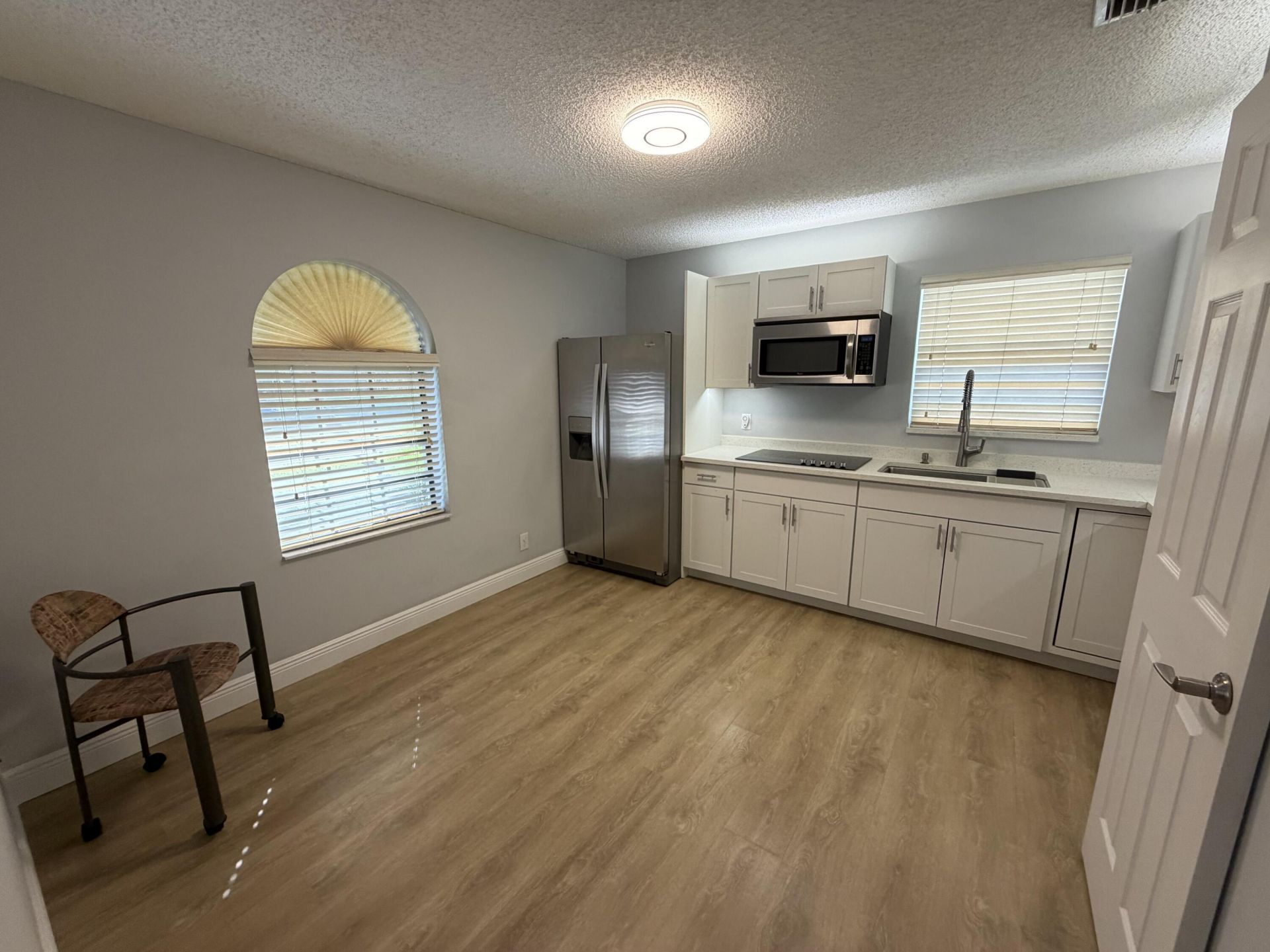 201 Parkwood Drive S, Unit B, Royal Palm Beach, FL 33411 Photo