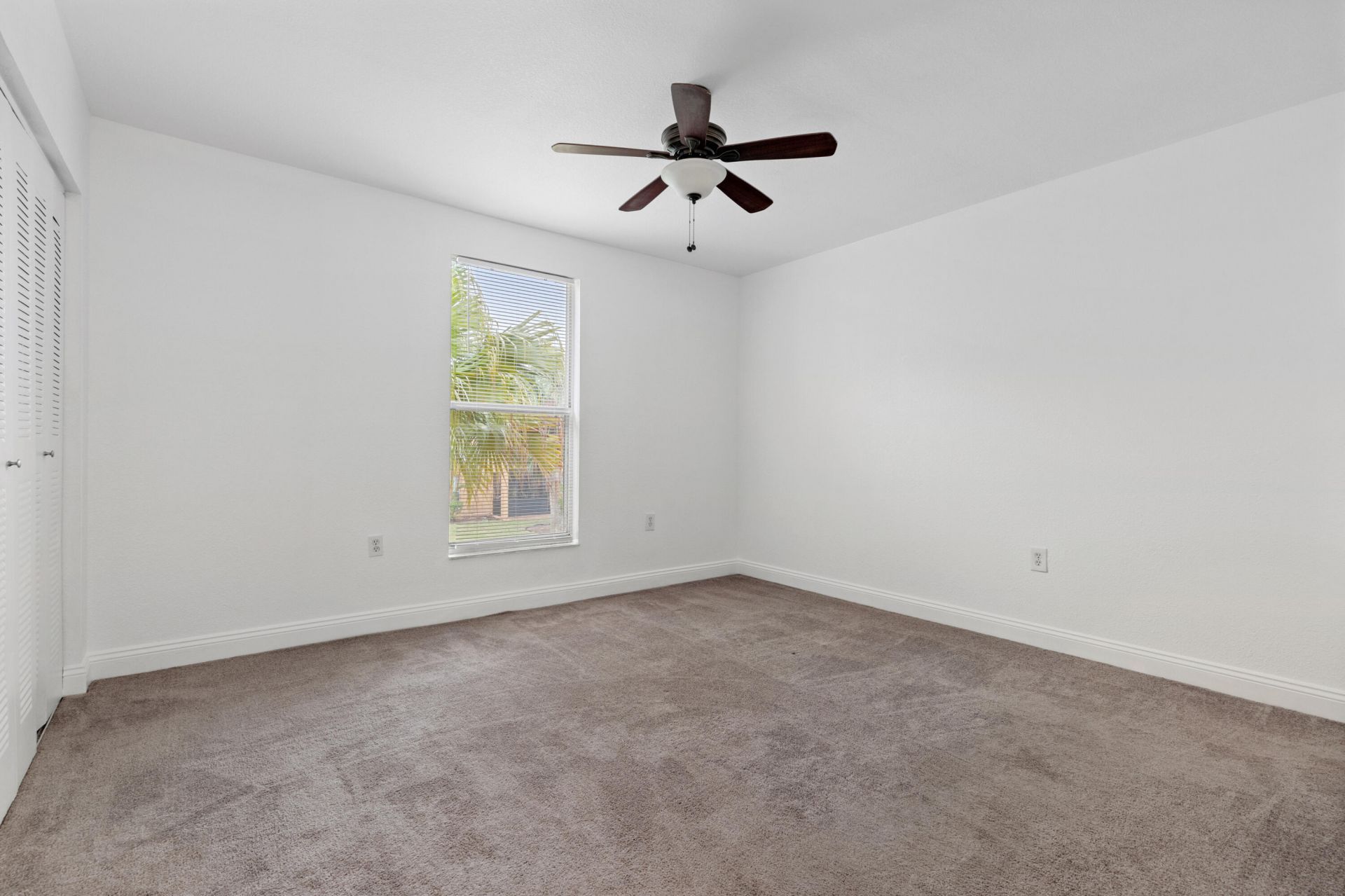 12658 Kenwood Lane, Unit D, Fort Myers, FL 33907 Photo