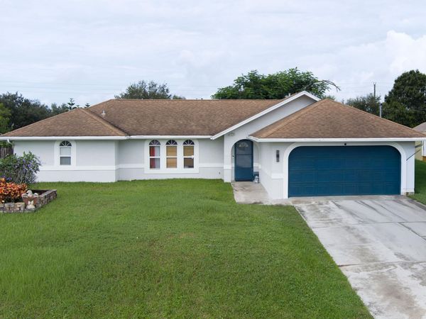 3017 SE GALT Circle, Port St. Lucie, FL 34984
