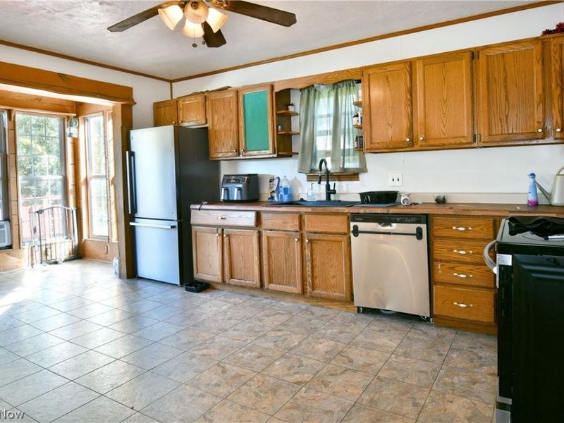 46 Prospect Street, Struthers, OH 44471 Photo 13