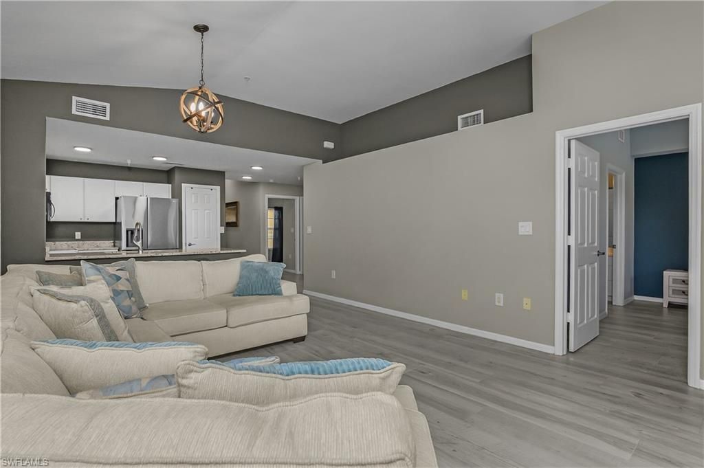 4450 Botanical Place Cir , Unit 406, Naples, FL 34112 Photo