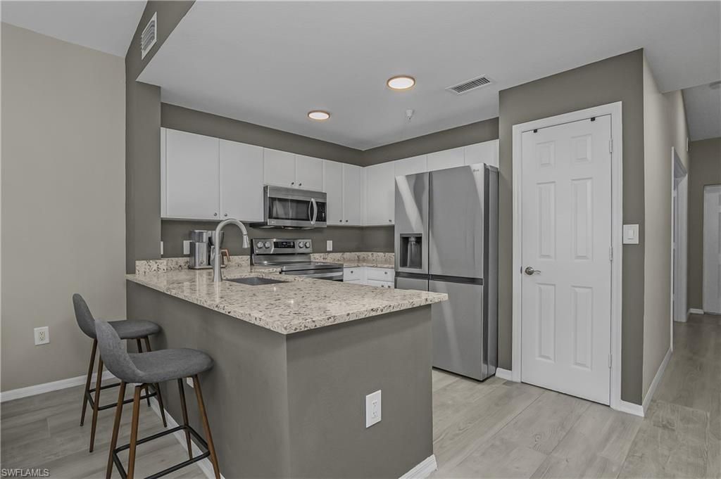 4450 Botanical Place Cir , Unit 406, Naples, FL 34112 Photo