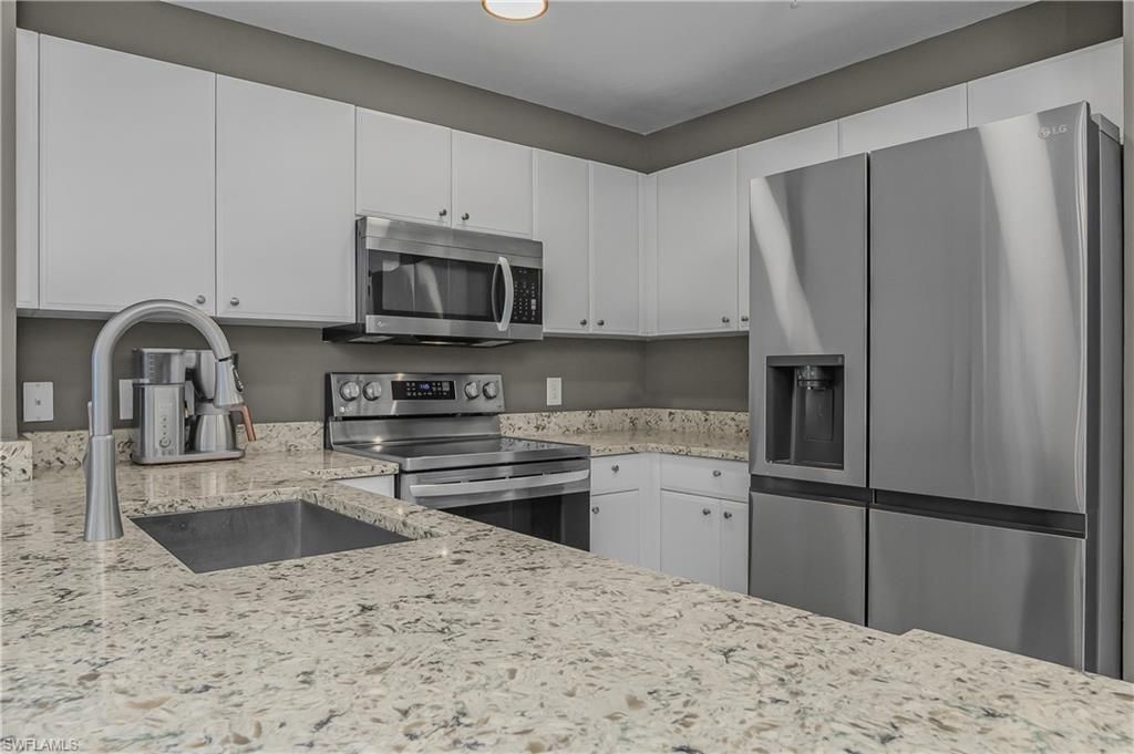 4450 Botanical Place Cir , Unit 406, Naples, FL 34112 Photo
