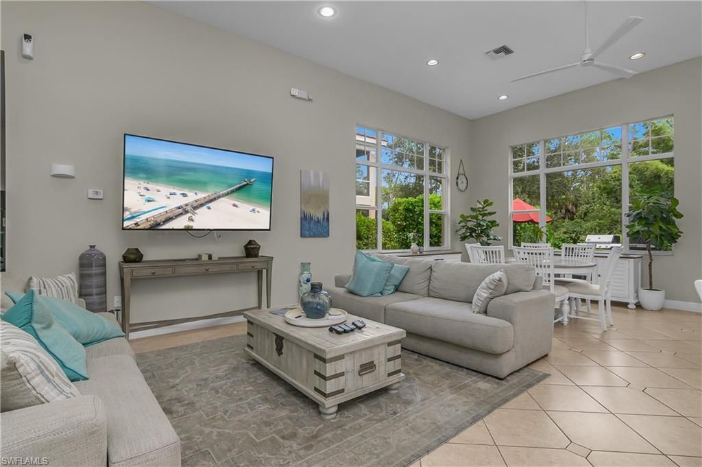 4450 Botanical Place Cir , Unit 406, Naples, FL 34112 Photo