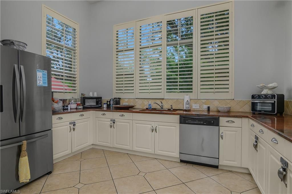 4450 Botanical Place Cir , Unit 406, Naples, FL 34112 Photo