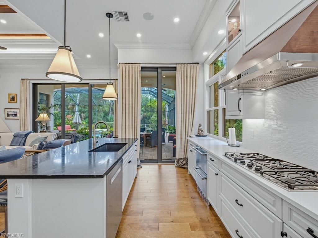 18051 Lagos Way, Naples, FL 34110 Photo