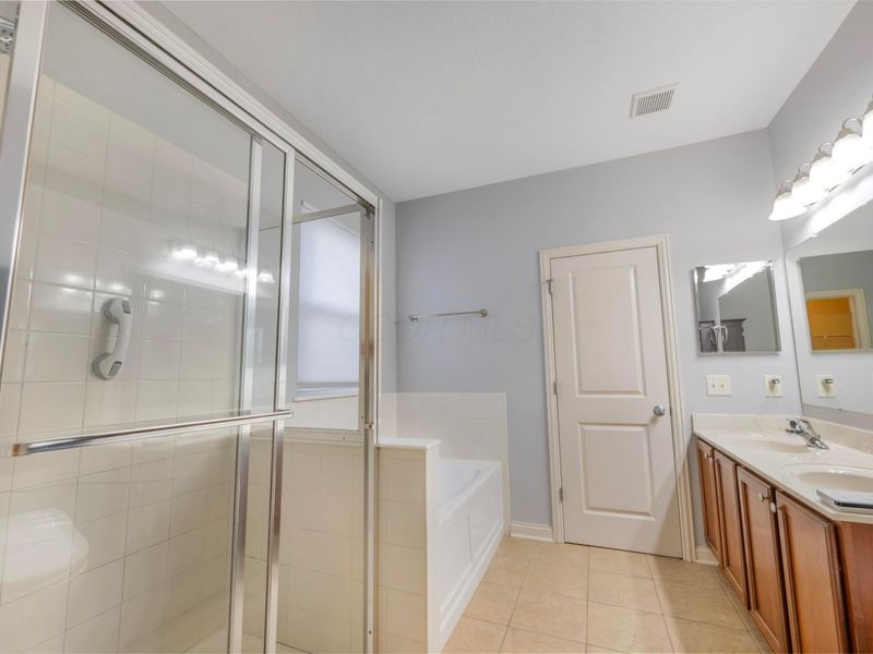 2858 Marcellus Drive, Columbus, OH 43219 Photo 12