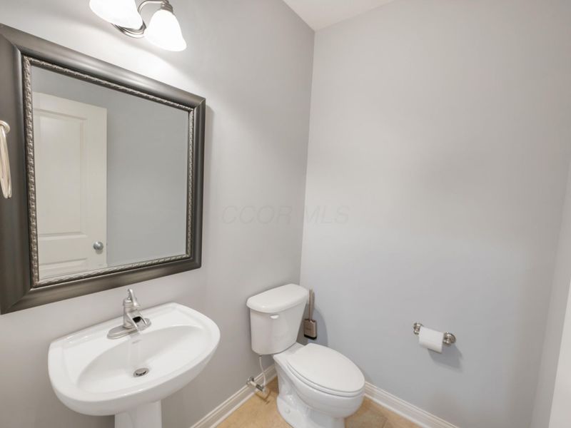 2858 Marcellus Drive, Columbus, OH 43219 Photo 6