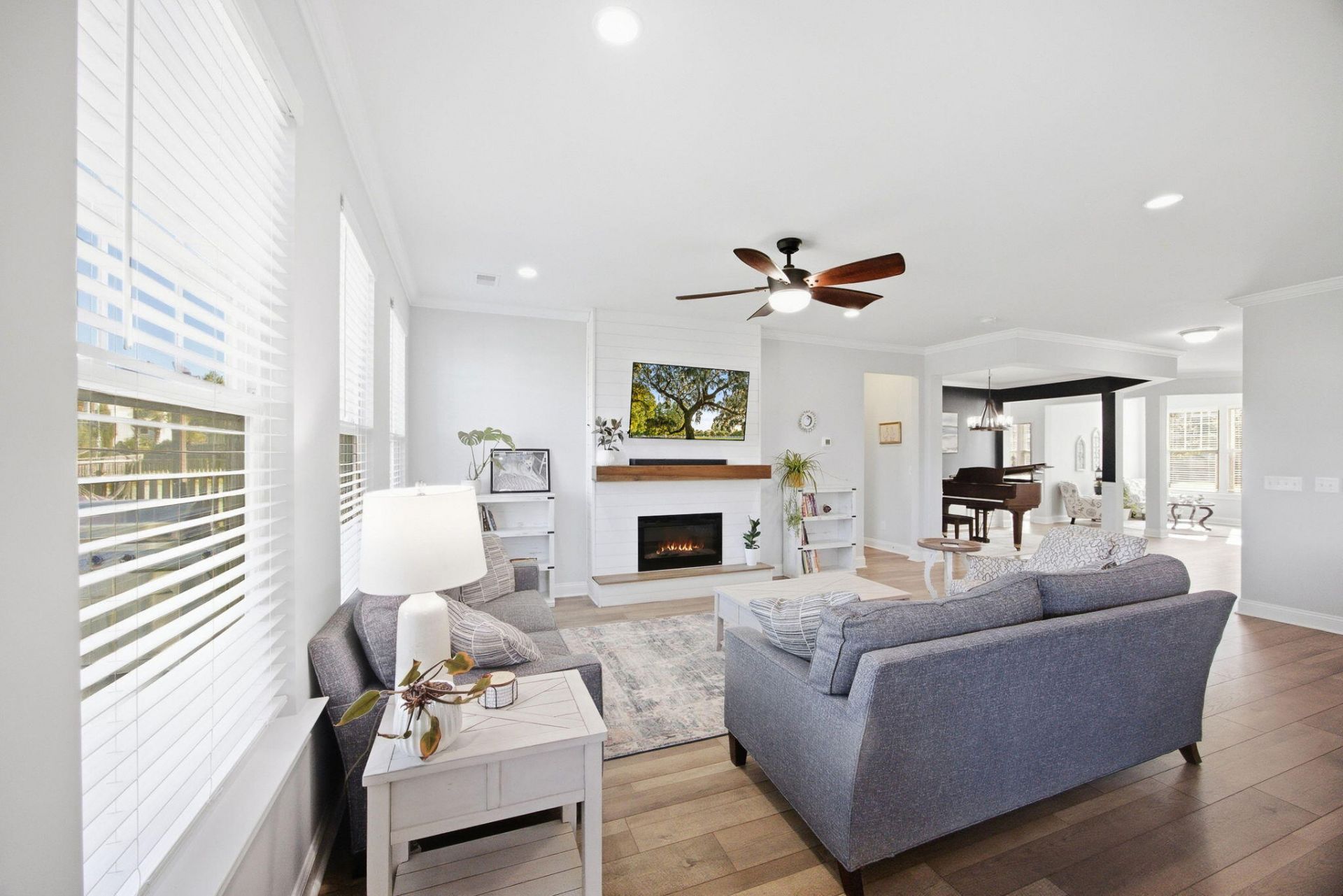 449 Spectrum Road Photo 12