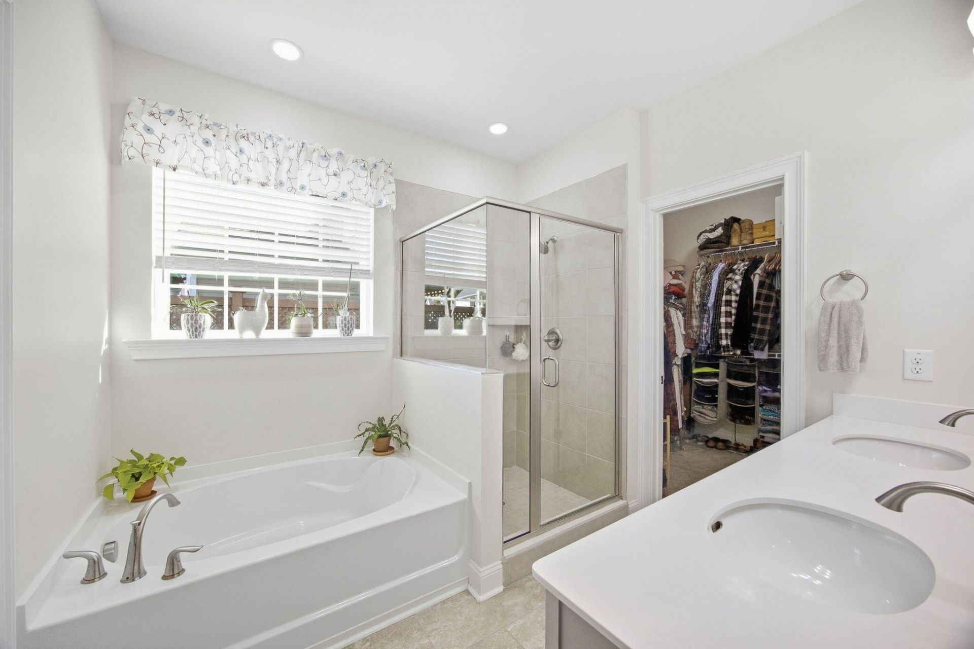 449 Spectrum Road Photo 31