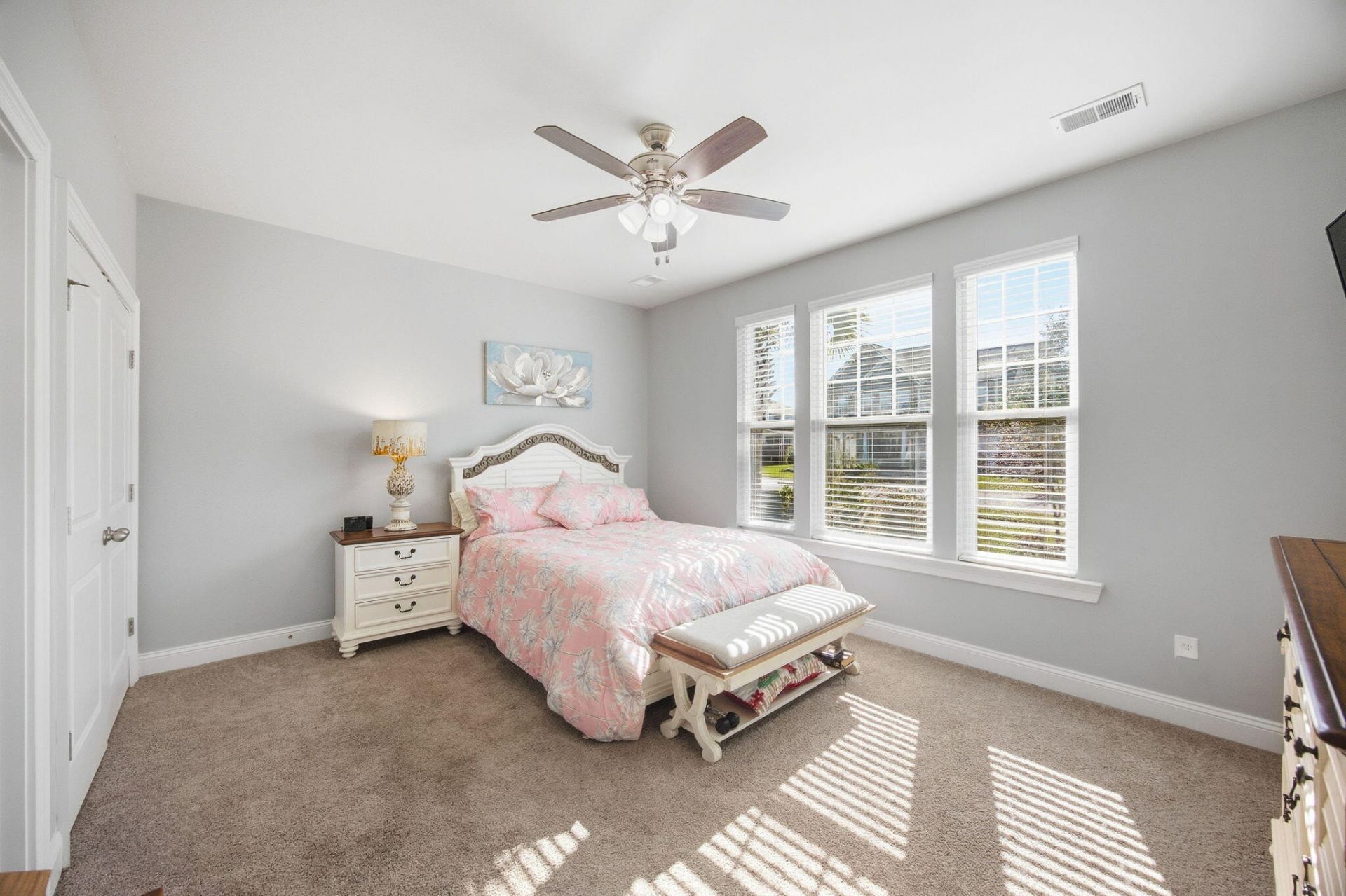 449 Spectrum Road Photo 33