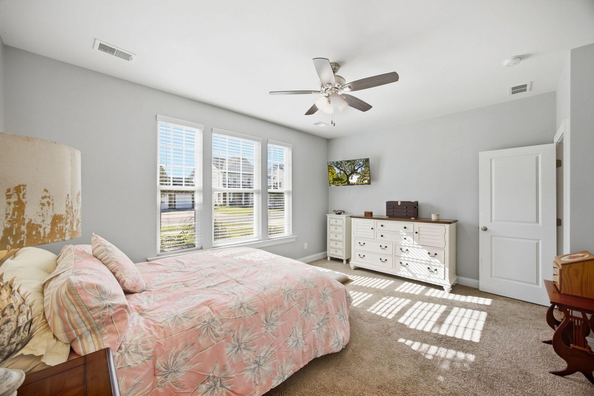 449 Spectrum Road Photo 36