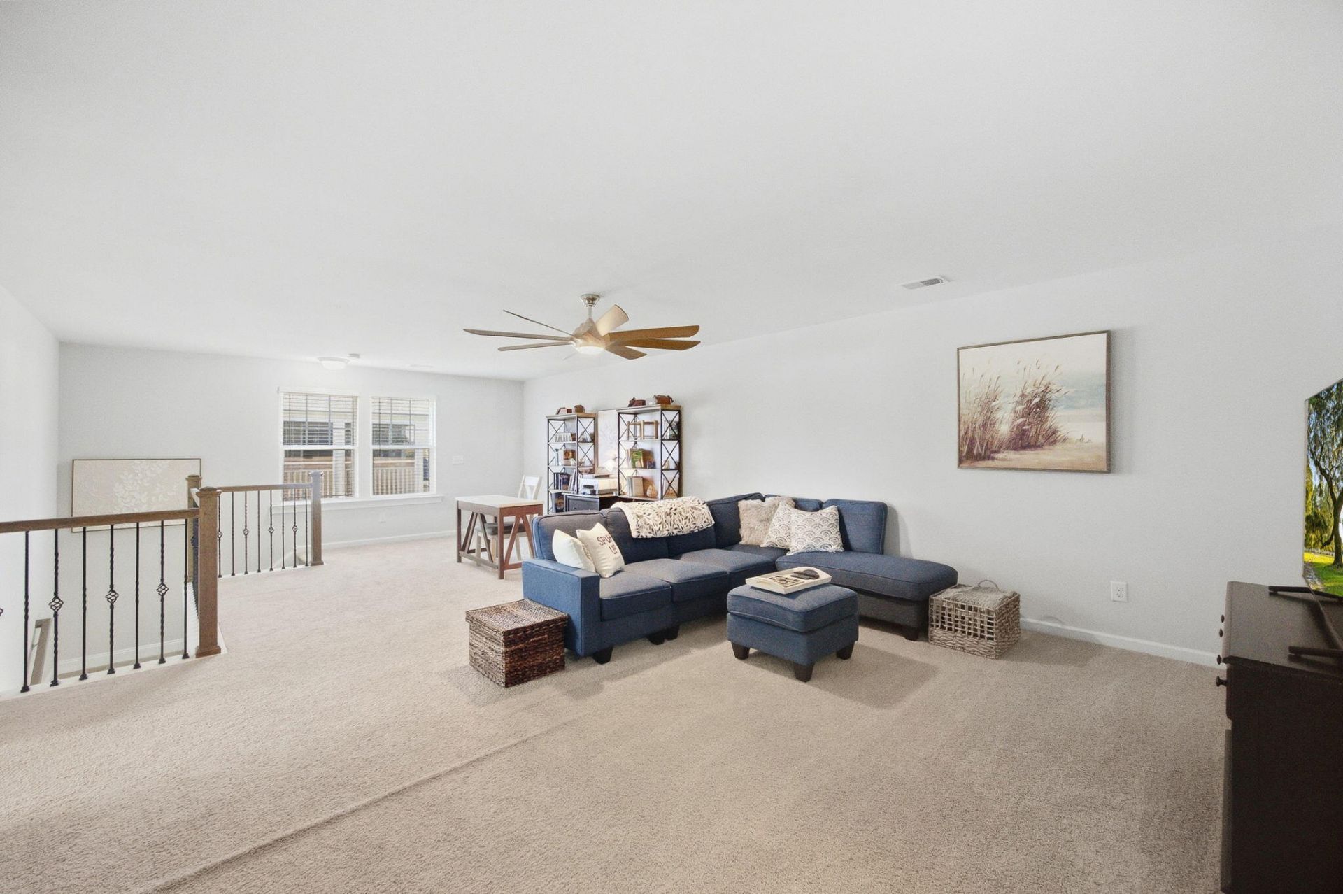 449 Spectrum Road Photo 50