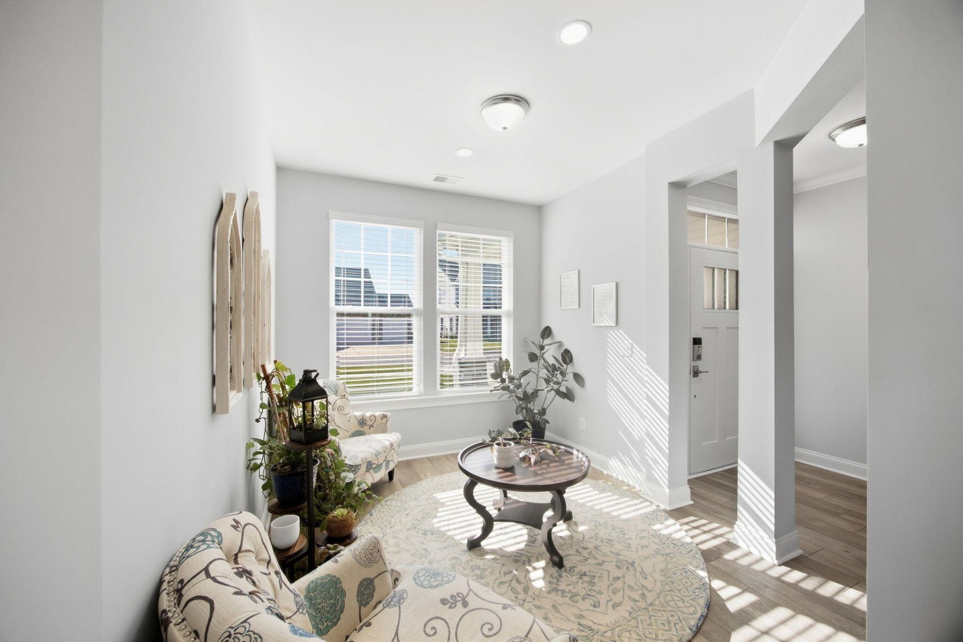 449 Spectrum Road Photo 6