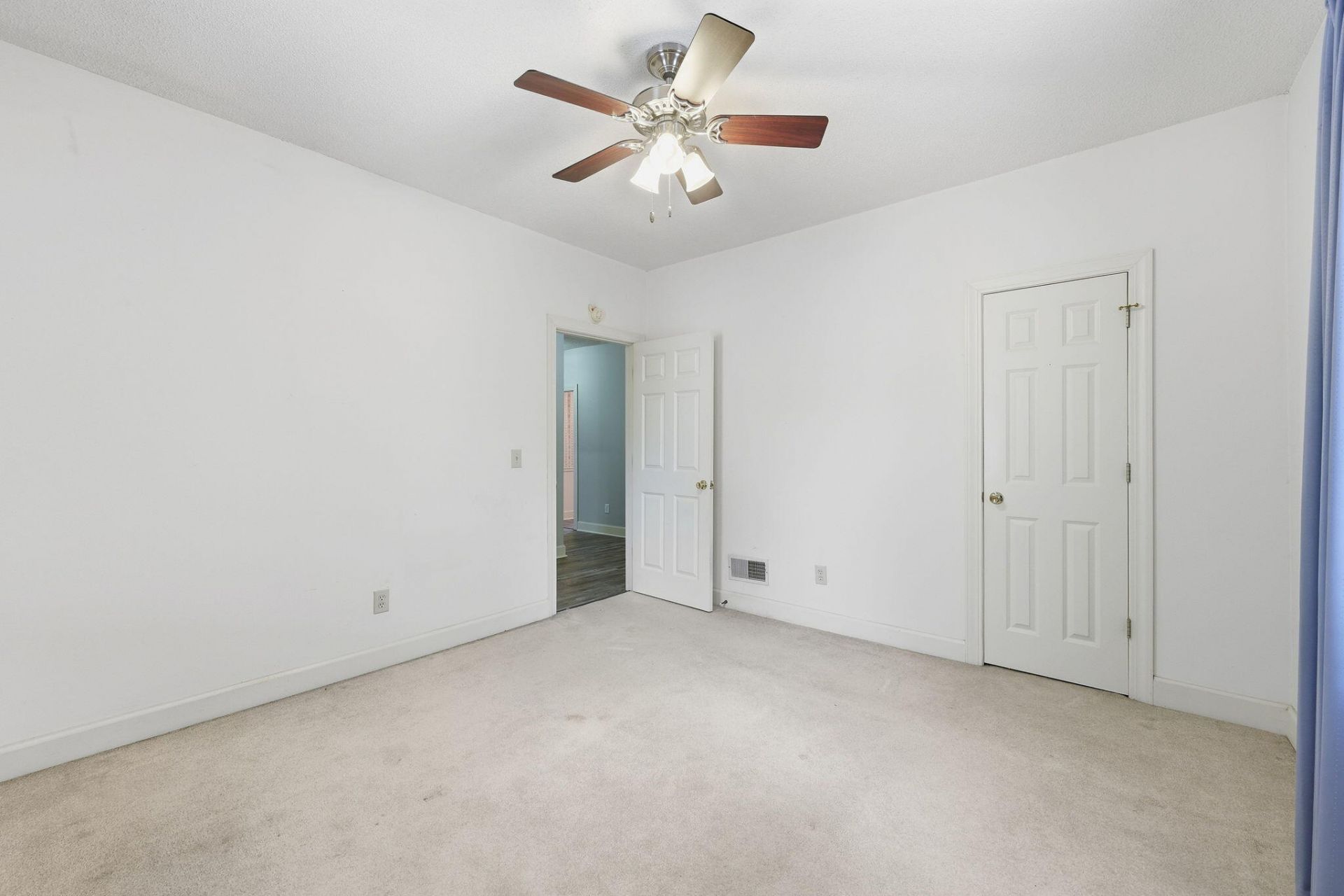 900 Naples Avenue Photo 20