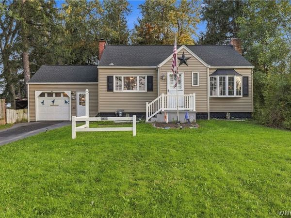 11267 Broadway Street , Alden, NY 14004