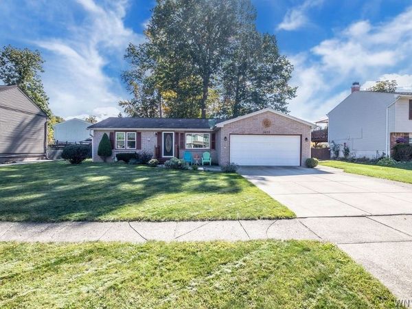 3933 Summerway Lane, Hamburg, NY 14075