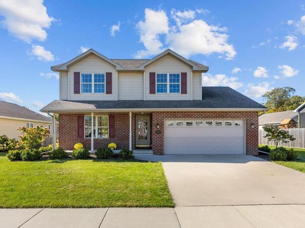 2505 MARATHON AVENUE, Neenah, WI 54956