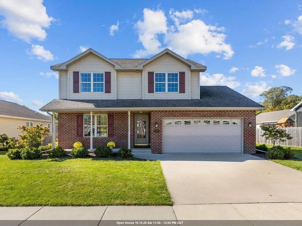 2505 MARATHON AVENUE, Neenah, WI 54956