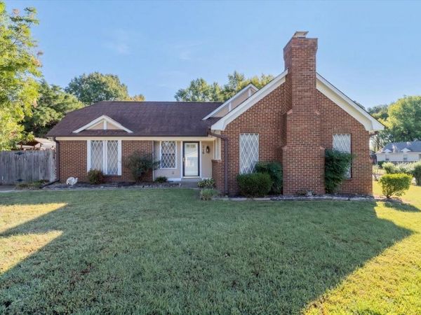 2118 WHITEBARK DR, Memphis, TN 38133