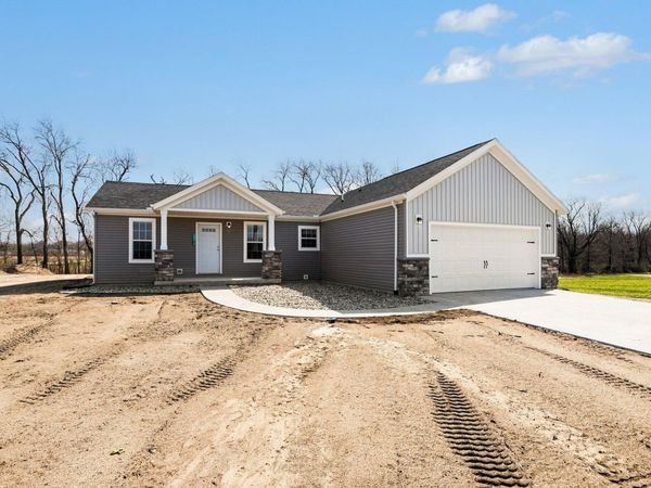 29216 Saddlebred Lane, Dowagiac, MI 49047