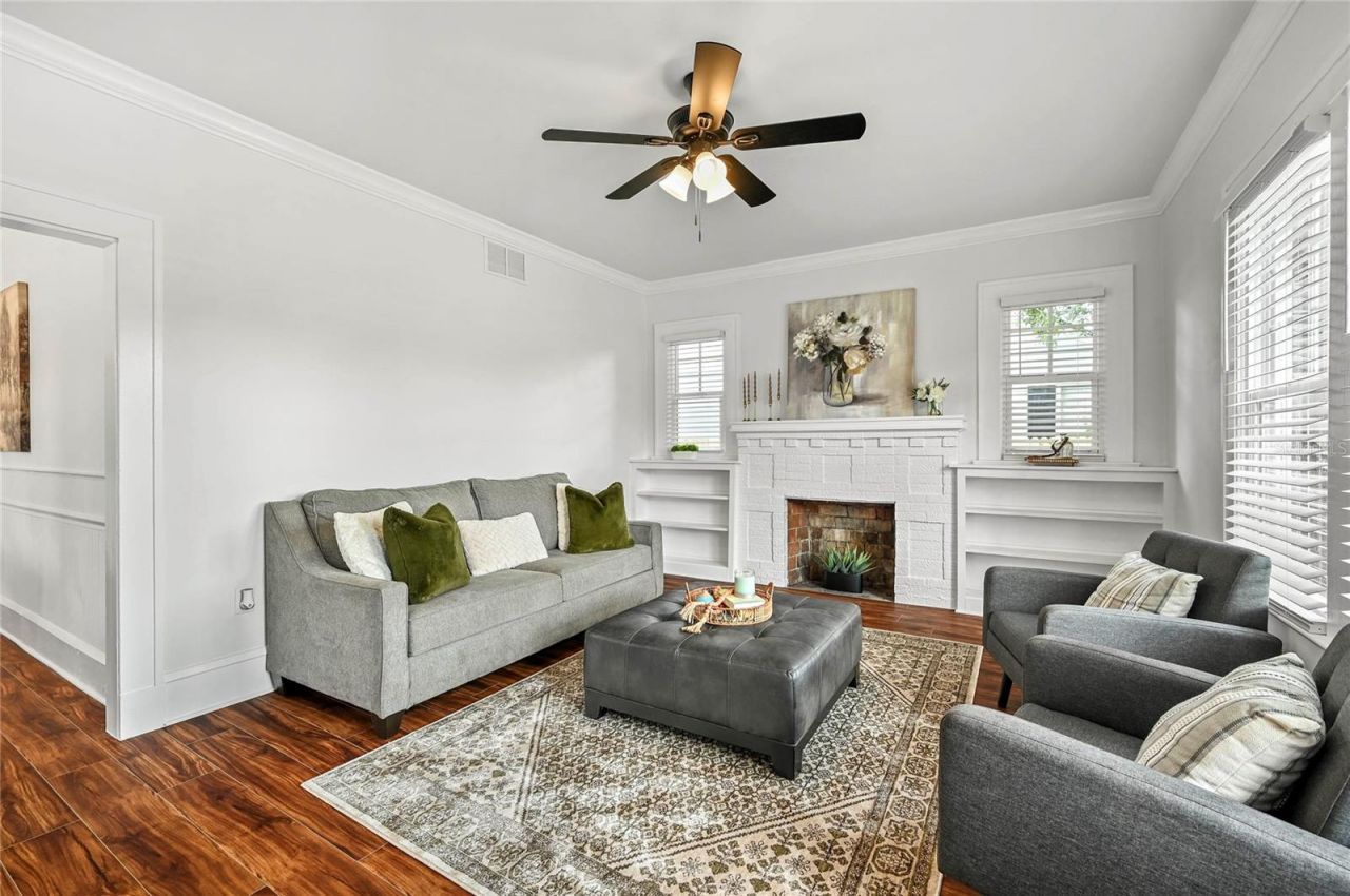1 E Princeton Street , Orlando, FL 32804 Photo