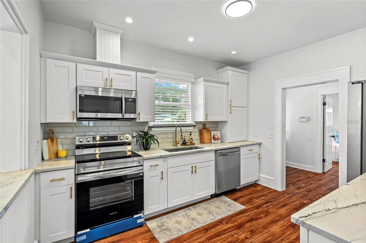 1 E Princeton Street , Orlando, FL 32804 Photo