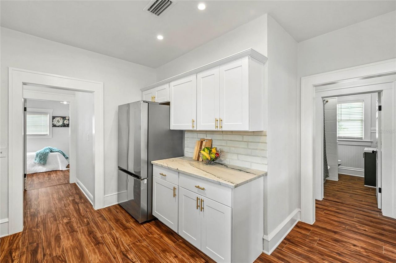 1 E Princeton Street , Orlando, FL 32804 Photo