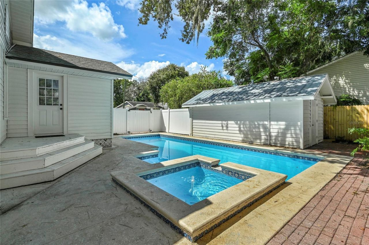 1 E Princeton Street , Orlando, FL 32804 Photo