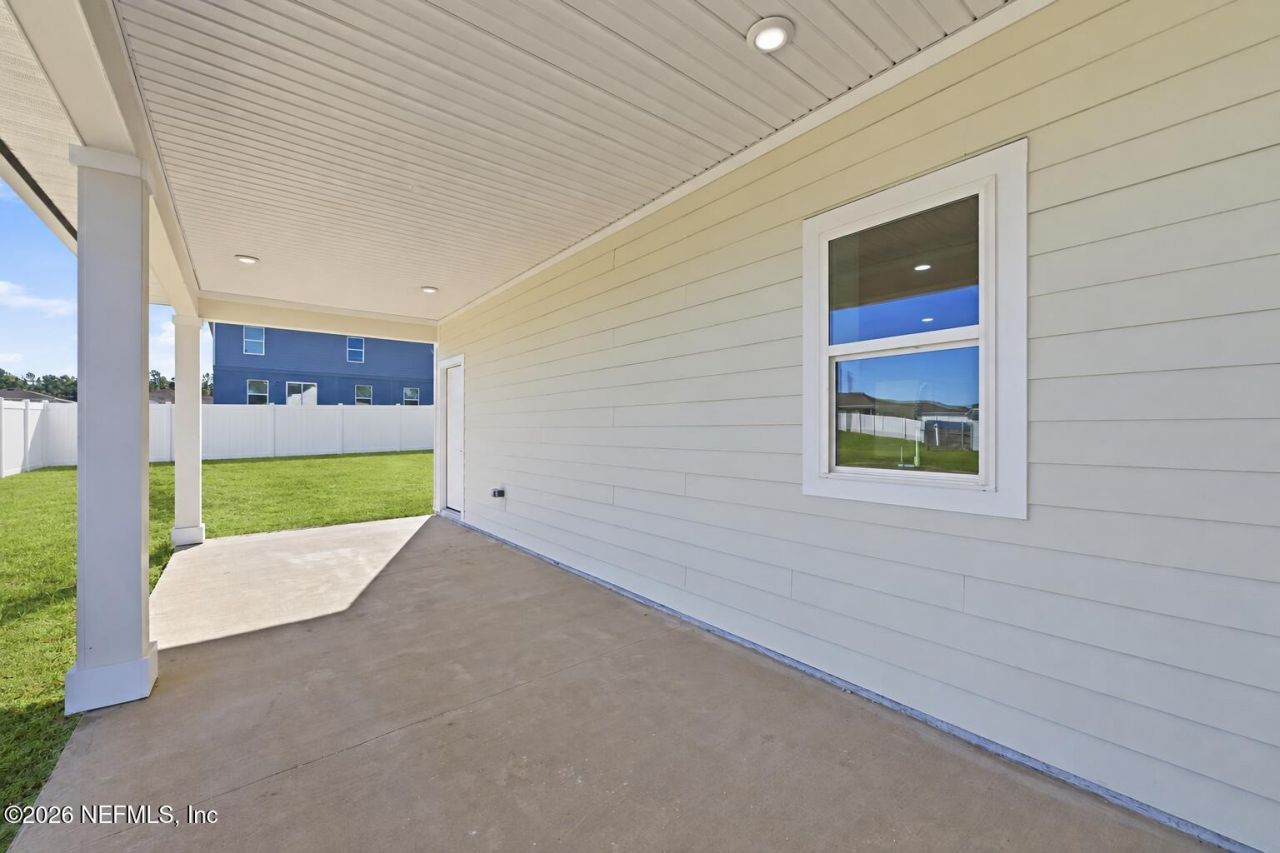 112 Village Drive, Welaka, FL 32193 Photo